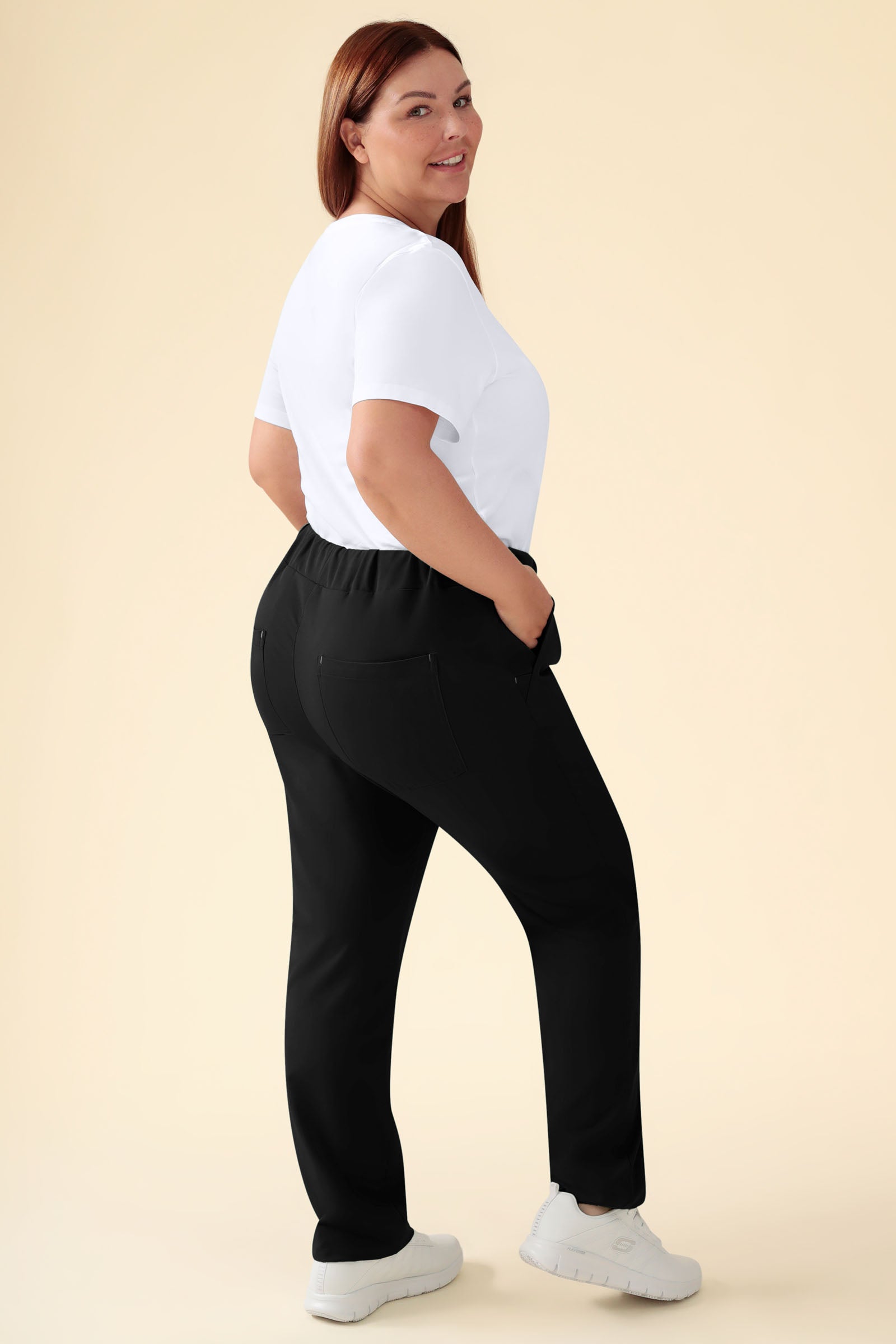 KAERE broek dames - zonder beenzak zwart, Achterzijde view Het model is 173 cm lang en draagt maat XL