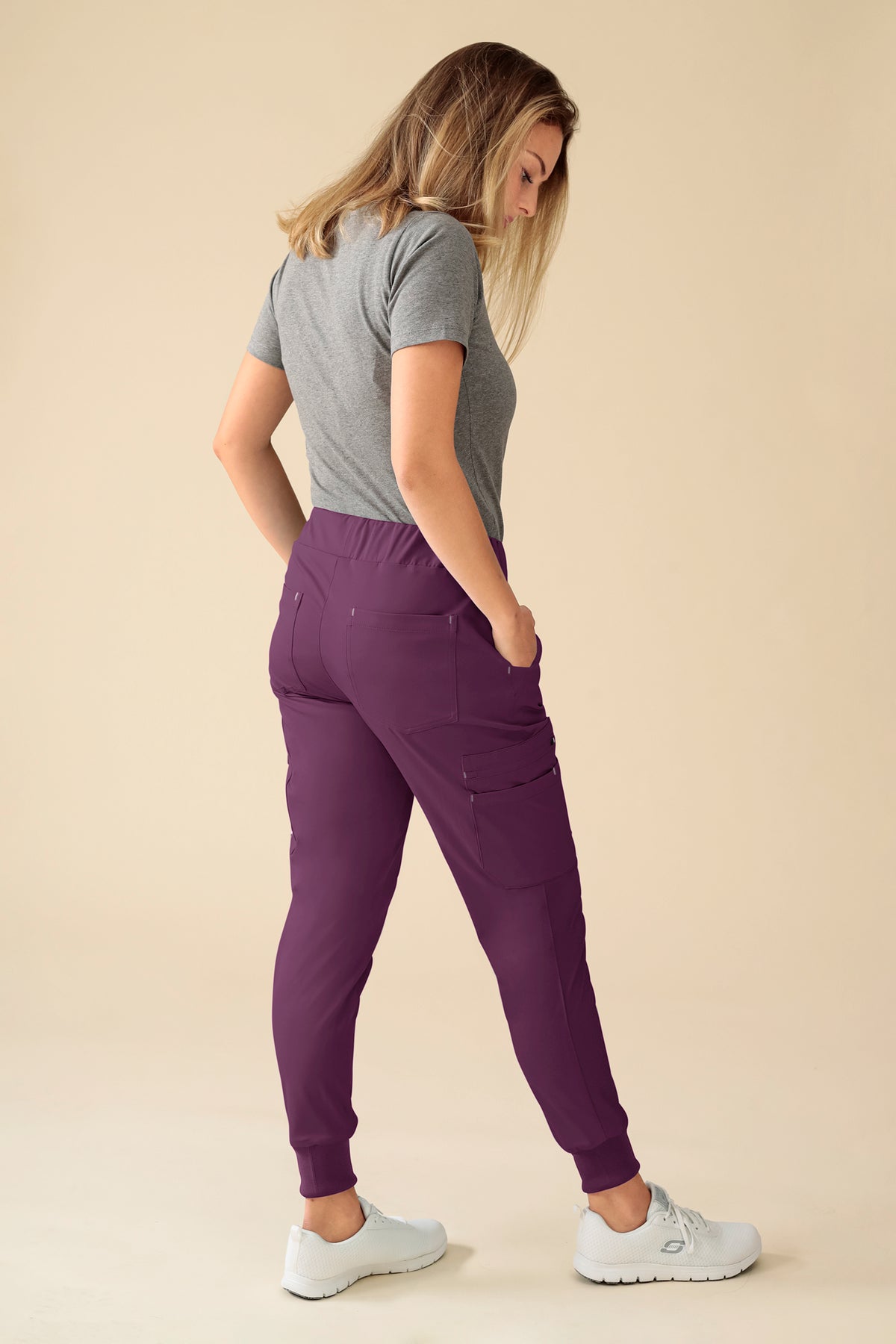 KAERE broek dames - zoom met elastische boord korte maat met beenzak pruimen, Achterzijde view