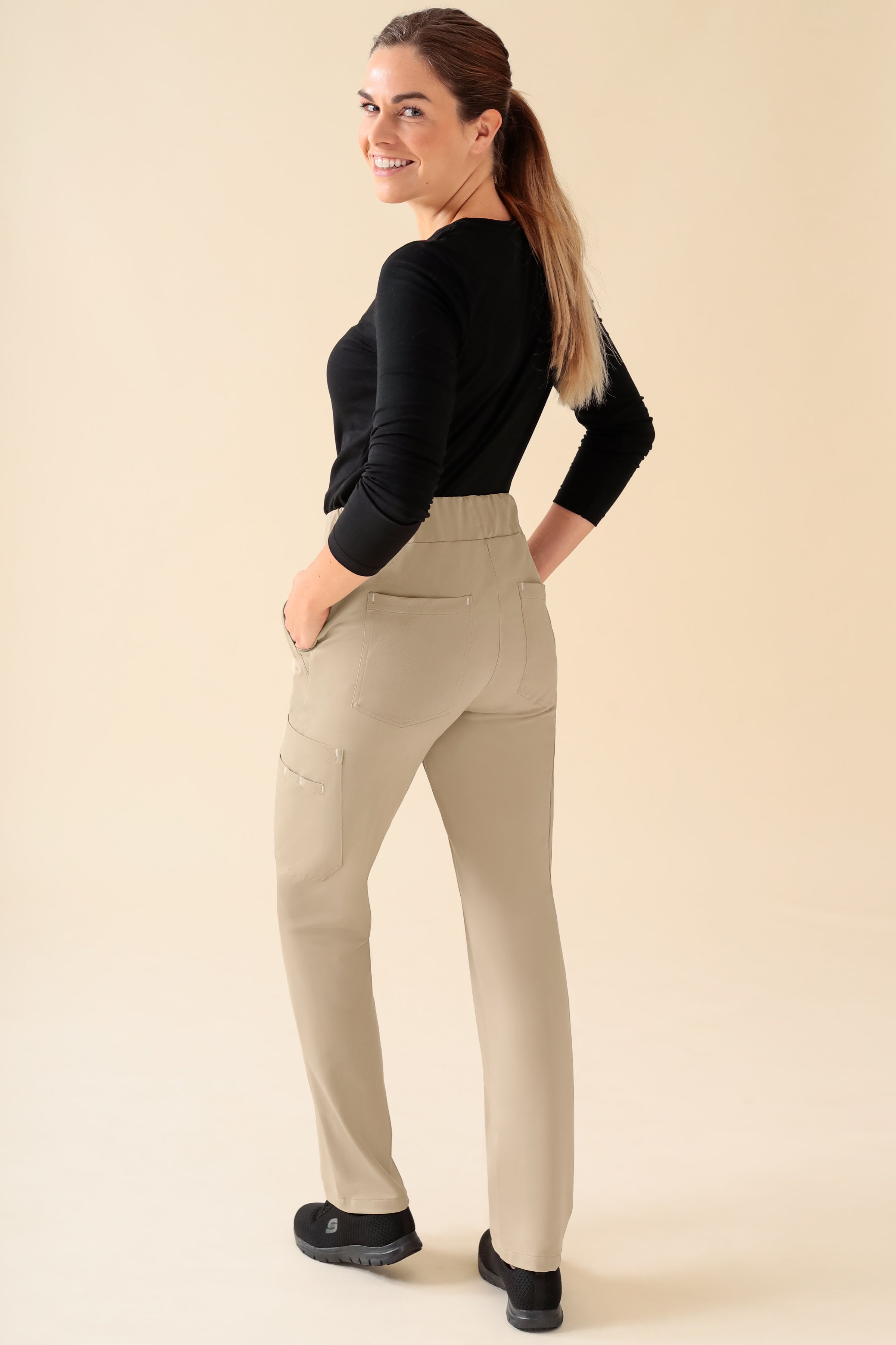 KAERE broek dames - korte maat met beenzak zand