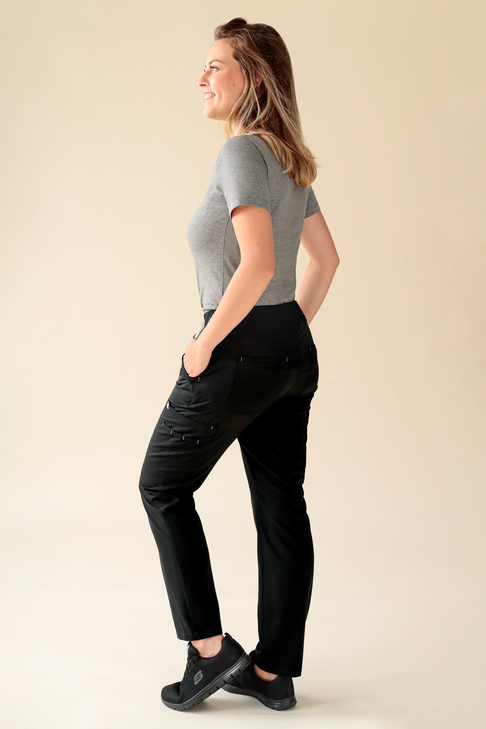 KAERE broek dames - korte maat met beenzak zwart