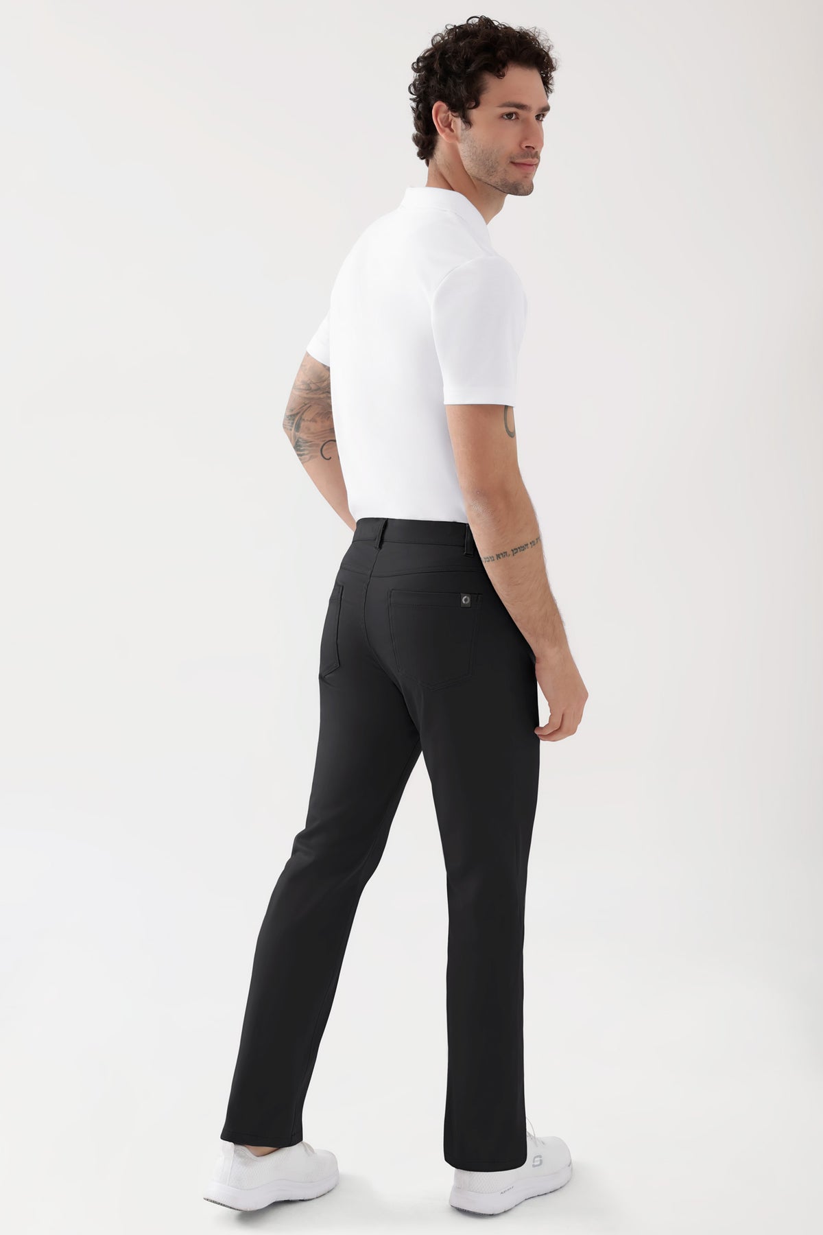 COMFY FLEX 5-pocket broek heren - rechte pijp zwart, Achterzijde view Het model is 188 cm lang en draagt maat 48