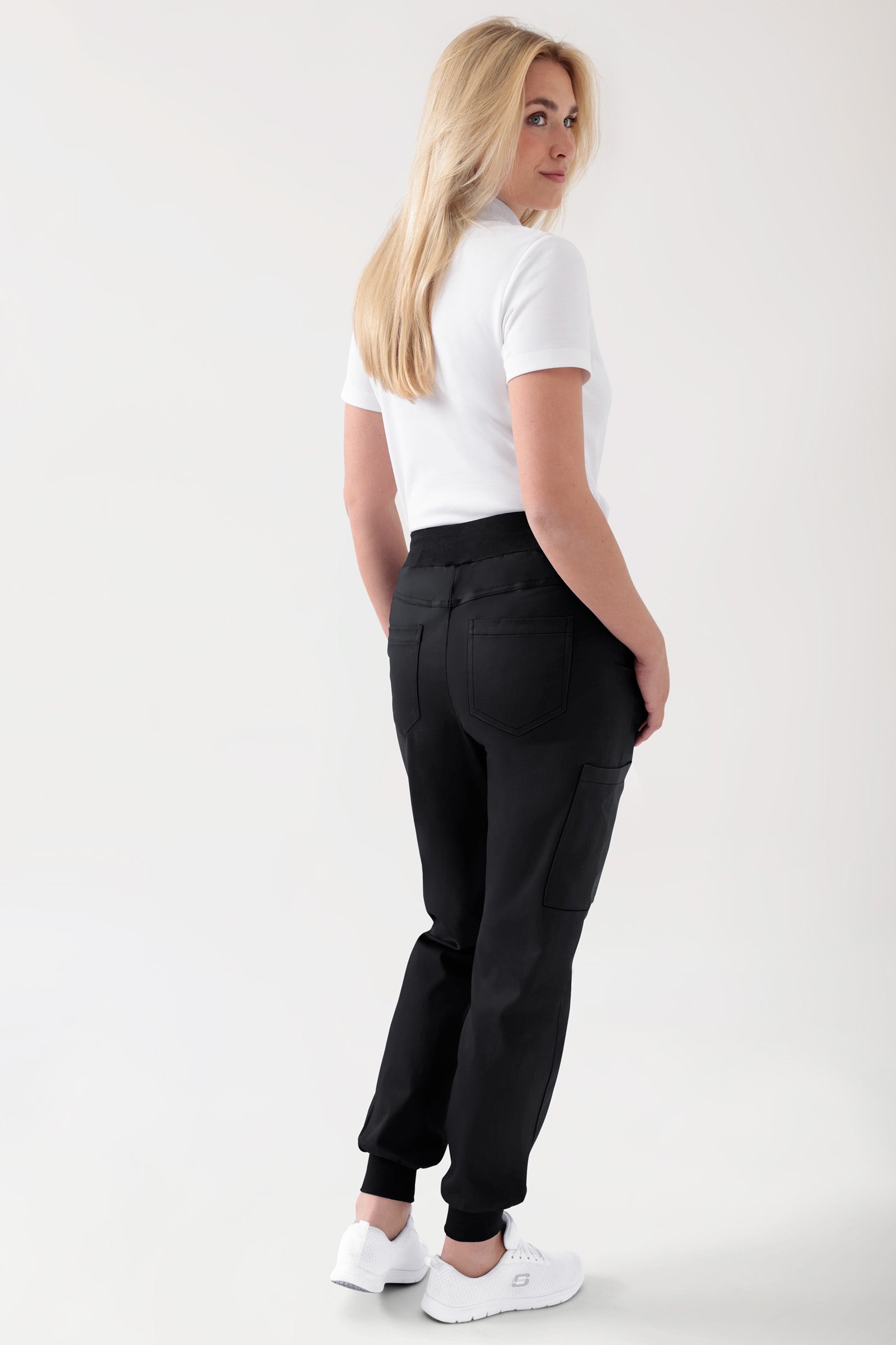 COMFY FLEX broek dames - jogpants zwart, Achterzijde view Het model is 177 cm lang en draagt maat S