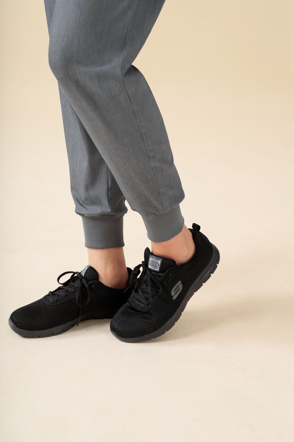 KAERE broek dames - zoom met elastische boord korte maat met beenzak grijs melange