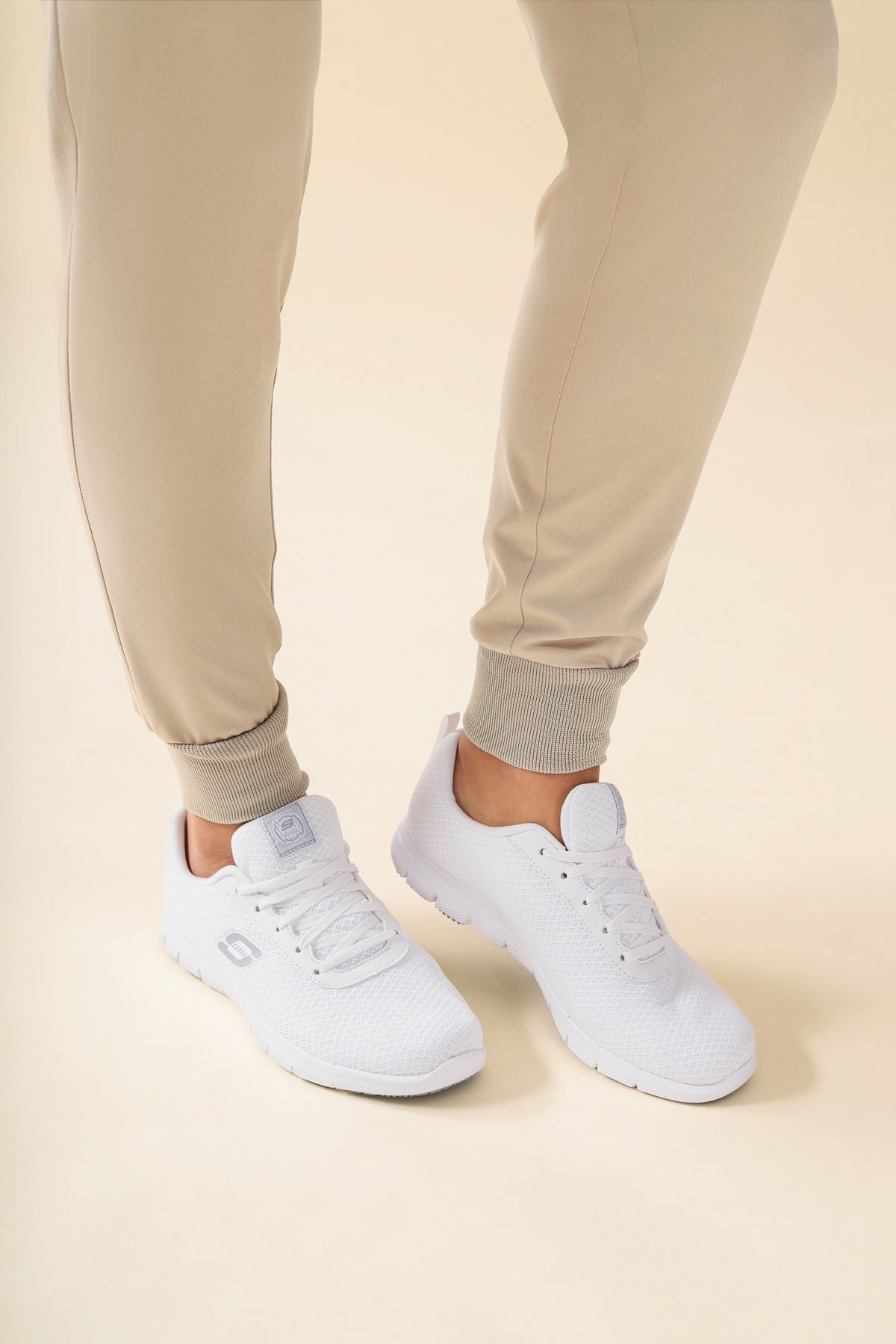 KAERE broek dames - zoom met elastische boord korte maat zonder beenzak zand