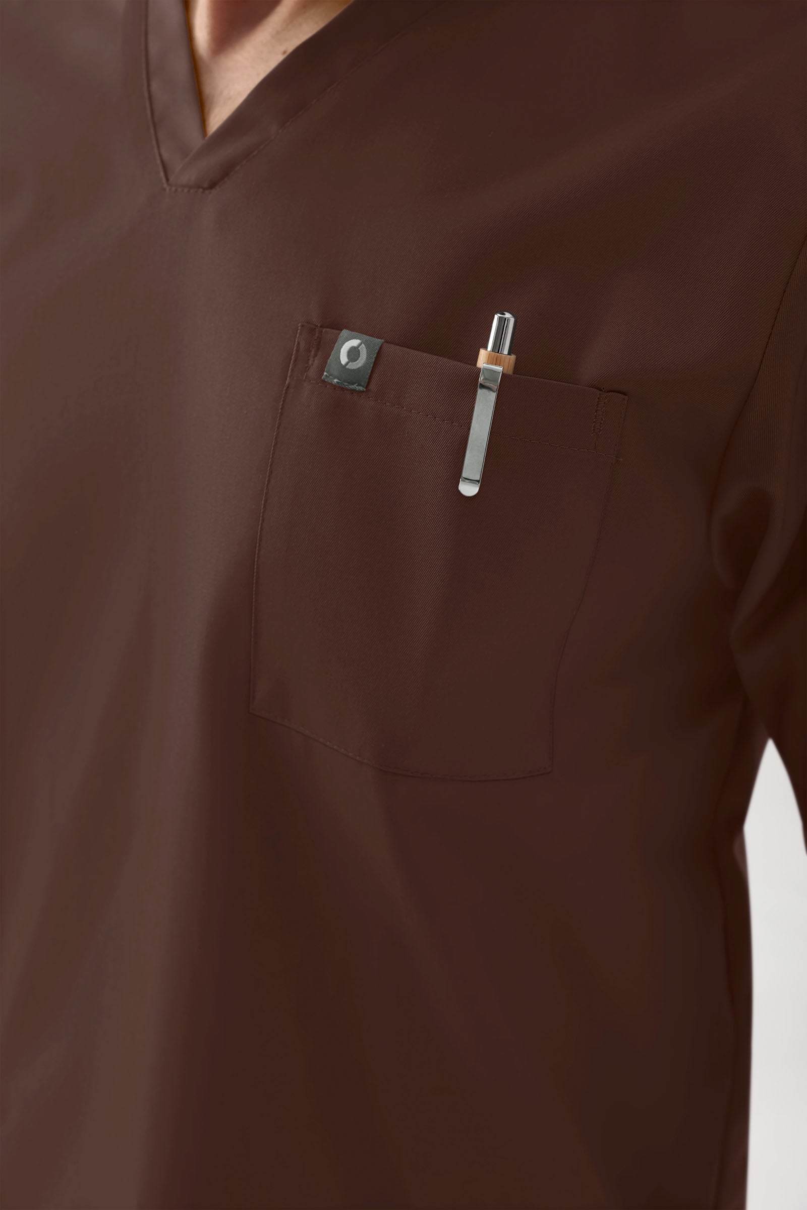 GREEN Stretch oversteektuniek heren - V-hals coffee