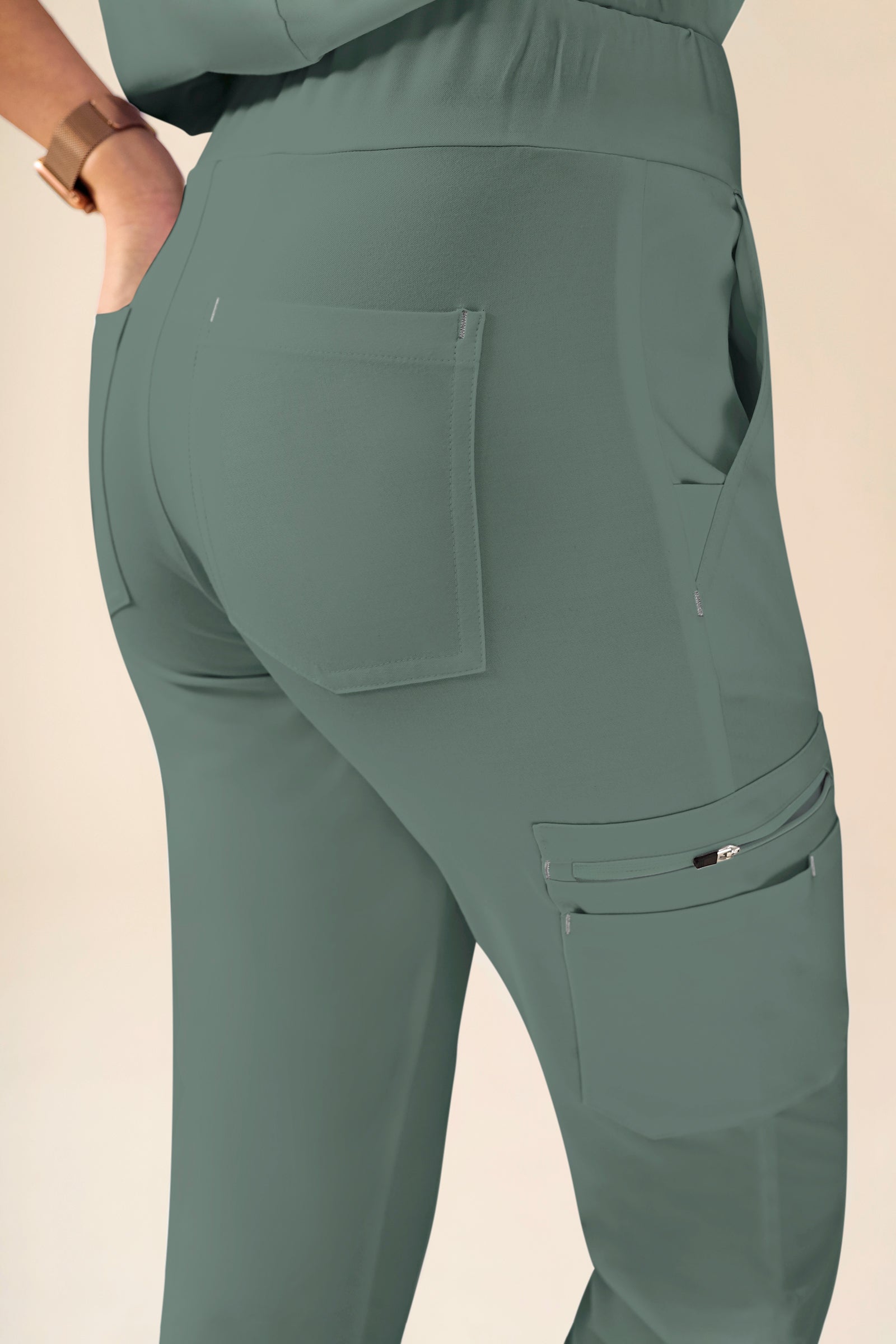 KAERE broek dames - zoom met elastische boord en beenzak donkergroen