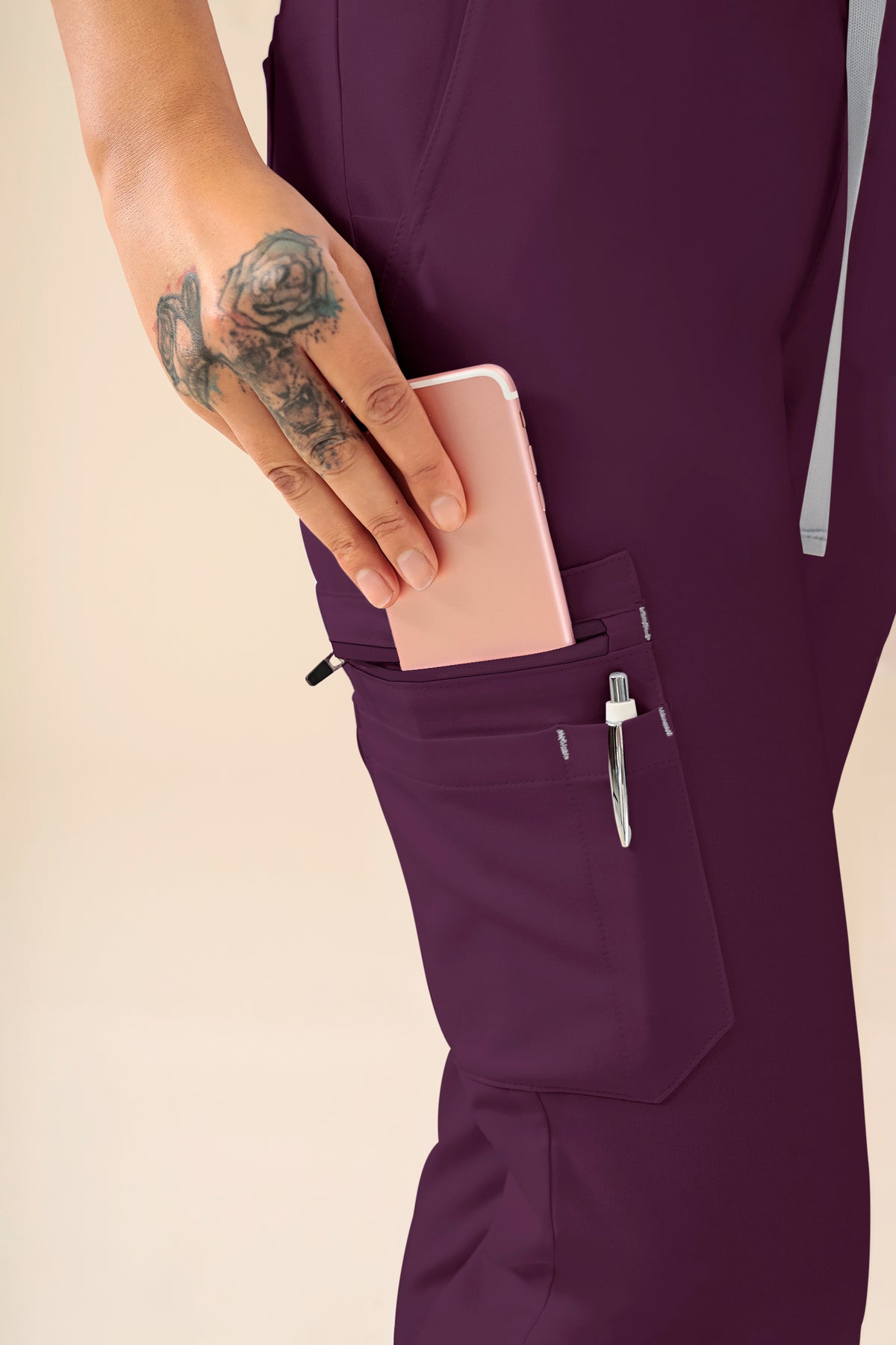 KAERE broek dames - zoom met elastische boord en beenzak pruimen