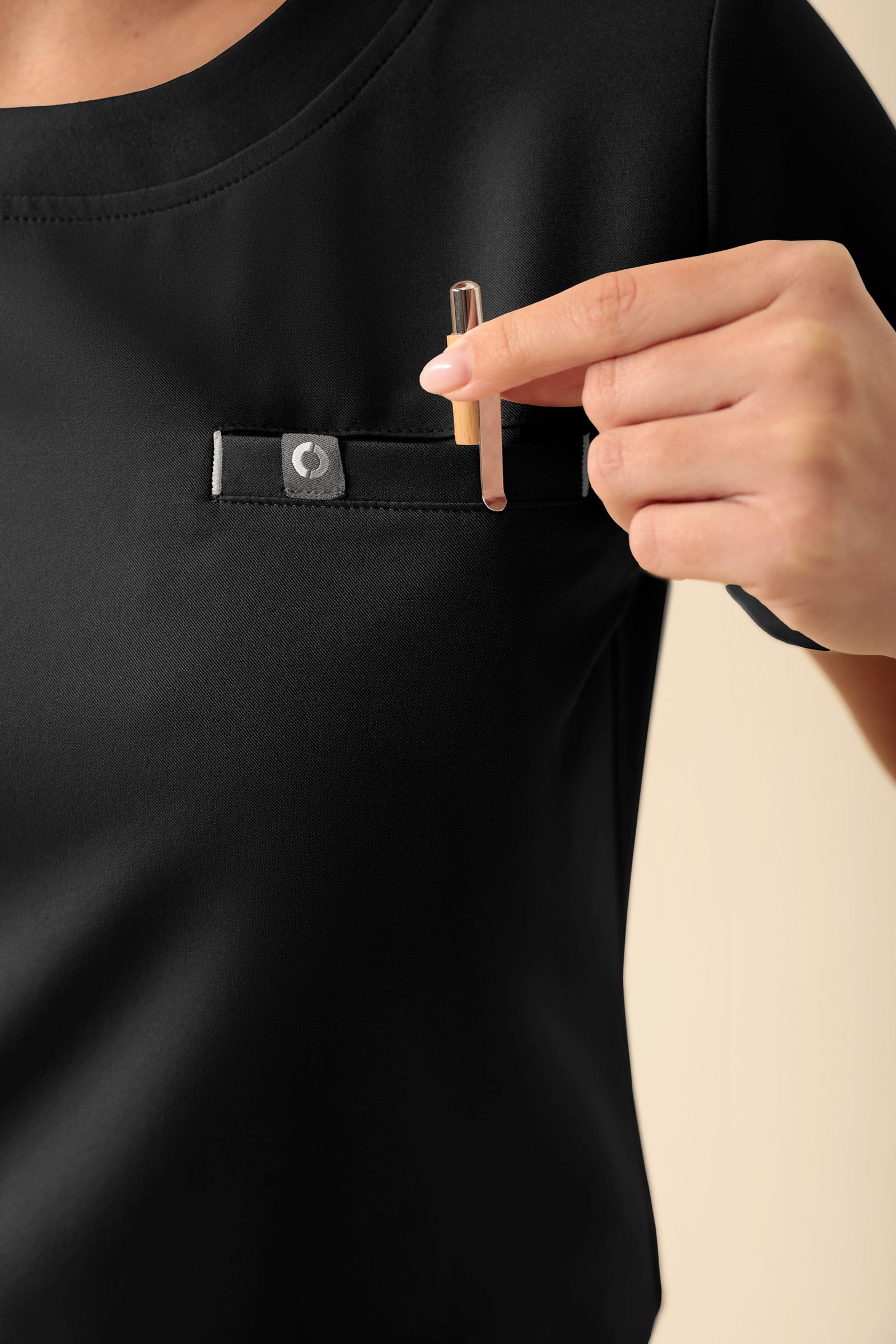KAERE shirt dames - ronde hals zwart