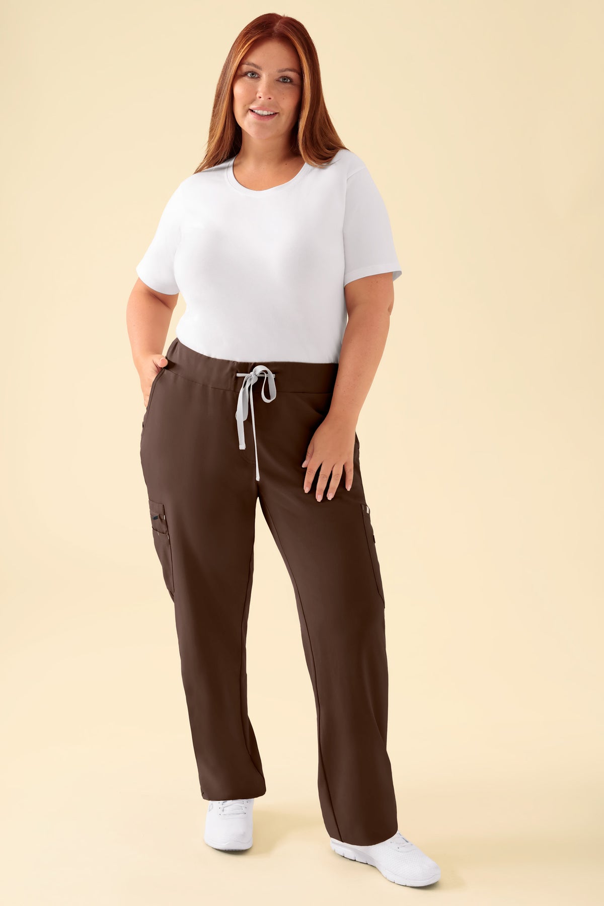 KAERE broek dames - rechte zoom coffee, Voorzijde view Het model is 173 cm lang en draagt maat XL