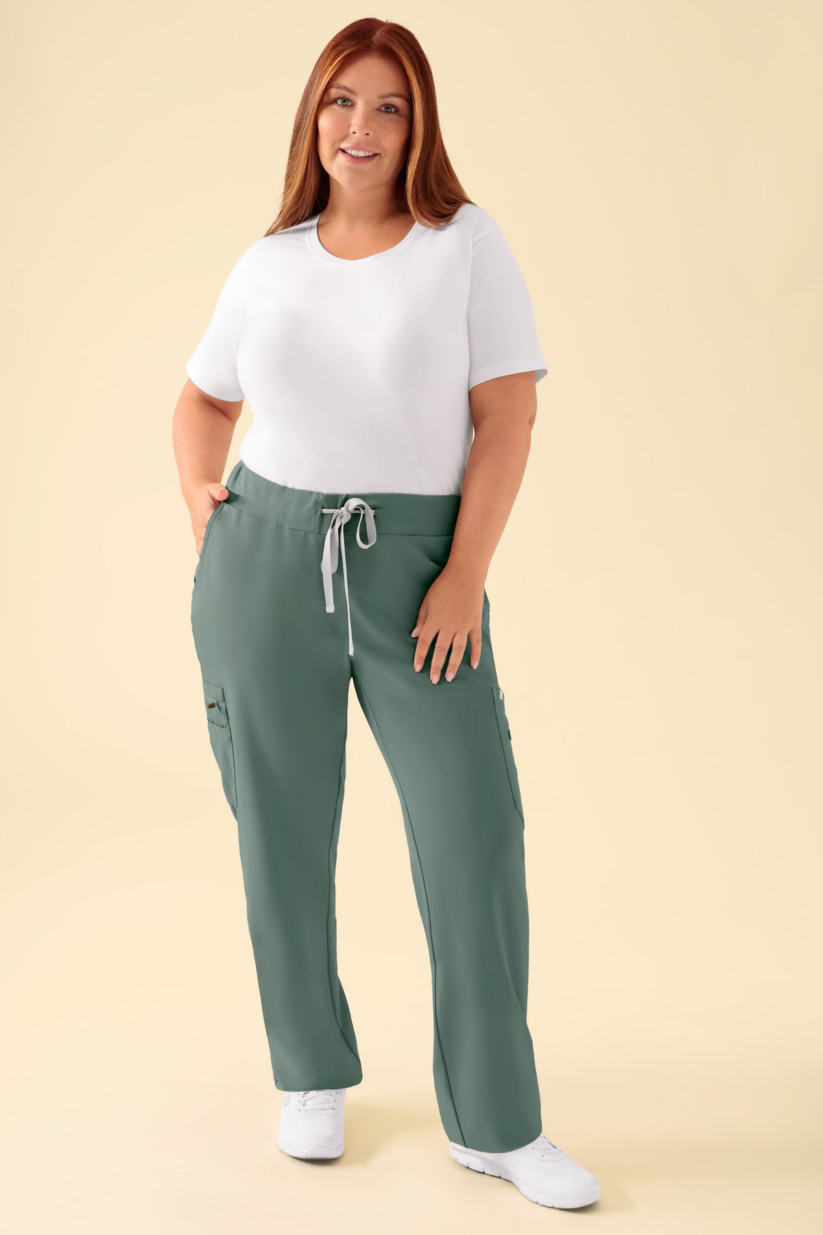 KAERE broek dames - met beenzak donkergroen, Voorzijde view Het model is 173 cm lang en draagt maat XL