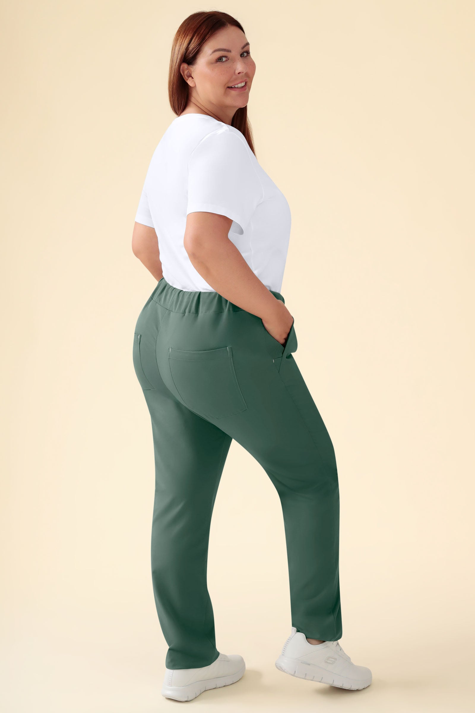 KAERE broek dames - zonder beenzak donkergroen, Voorzijde view Het model is 173 cm lang en draagt maat XL