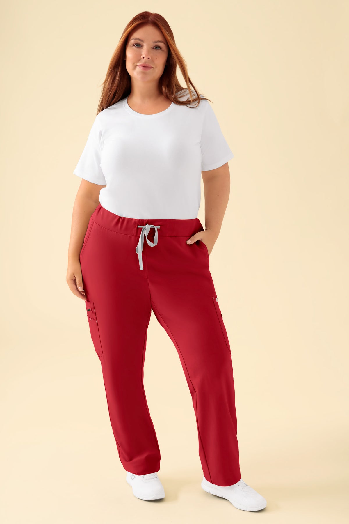 KAERE broek dames - met beenzak rood, Voorzijde view Het model is 173 cm lang en draagt maat XL