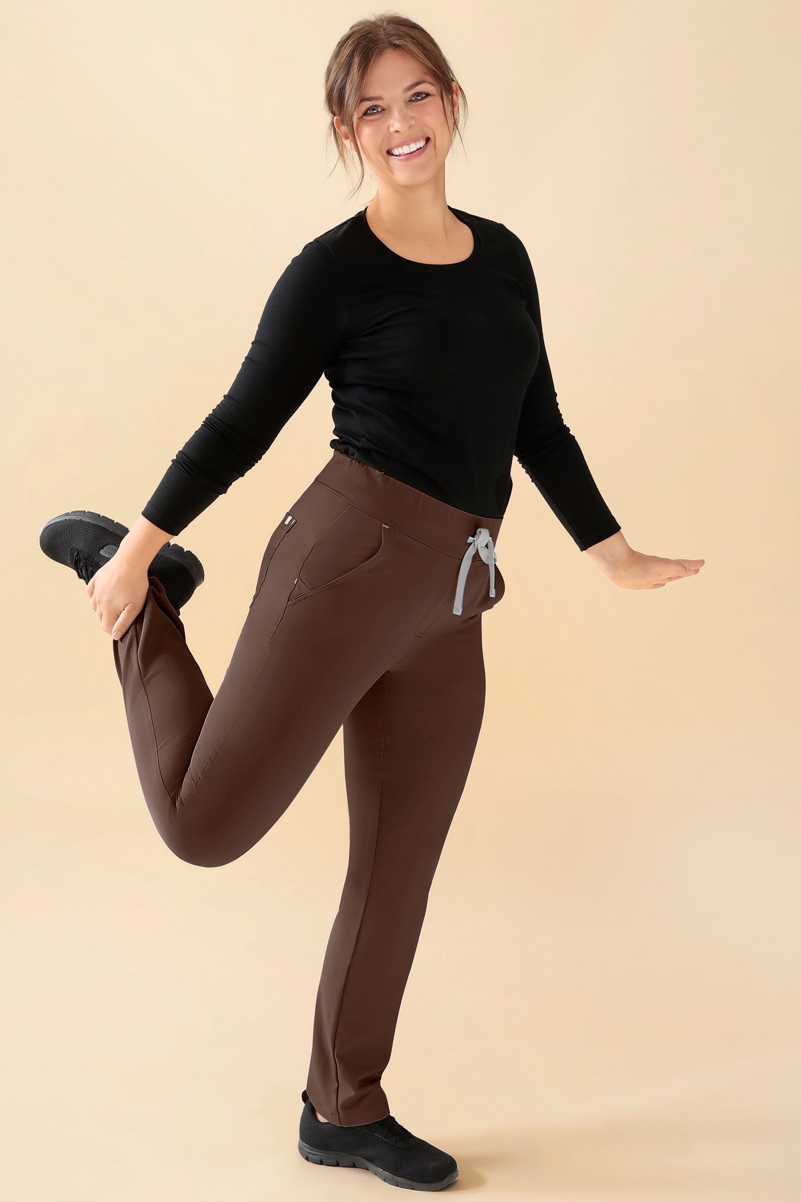 KAERE broek dames - korte maat zonder beenzak coffee