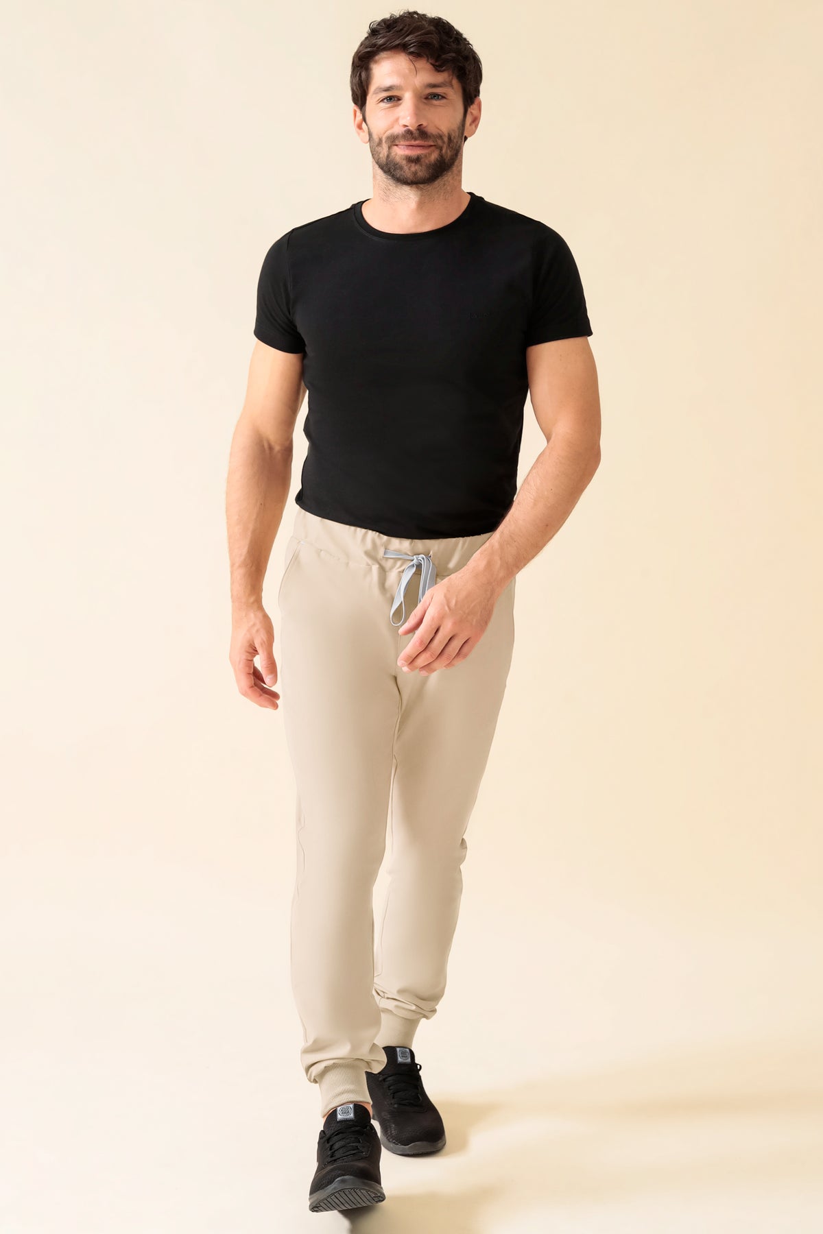 KAERE broek heren - zoom met elastische boord korte maat zonder beenzak zand, Voorzijde view