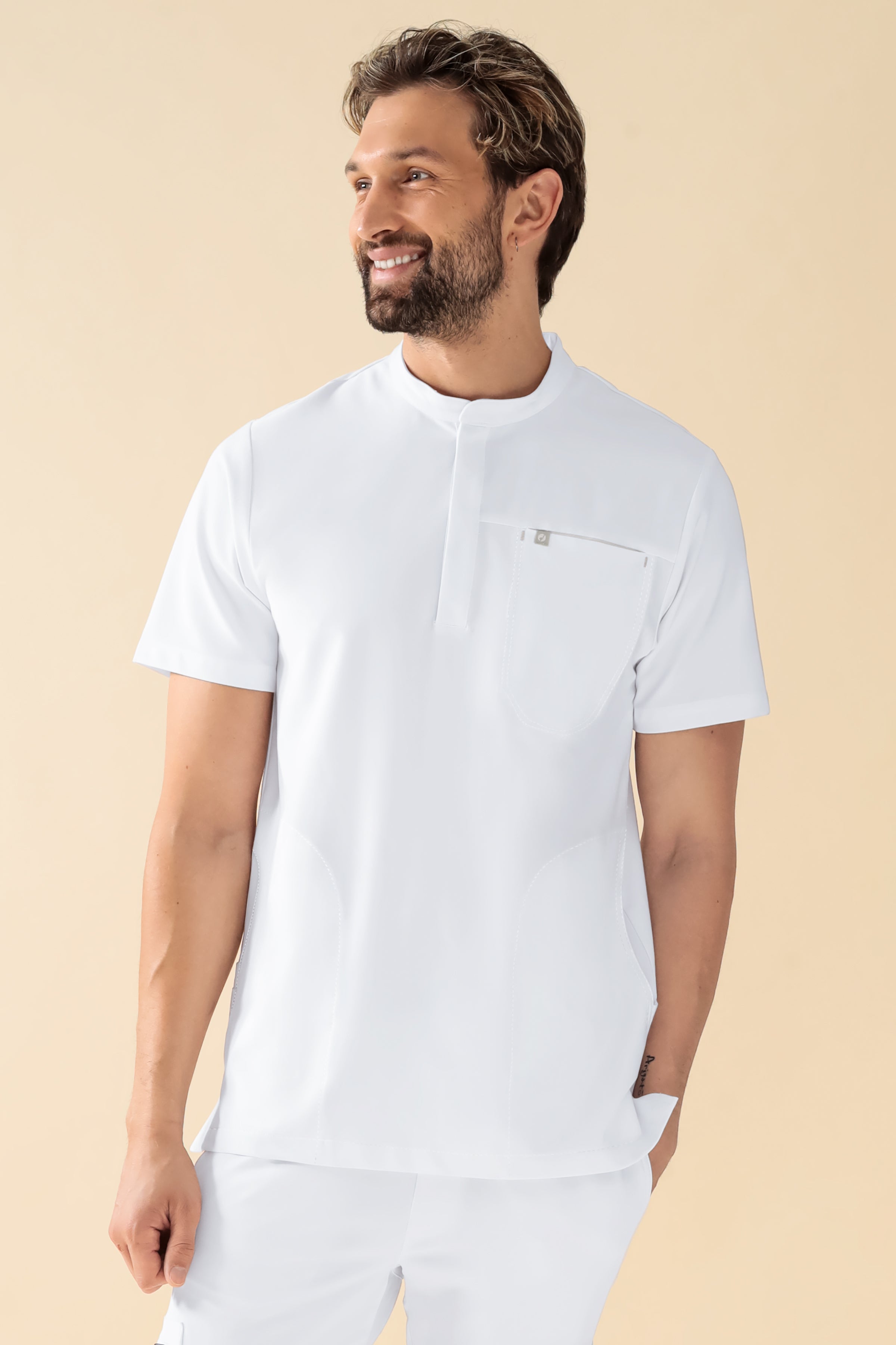 KAERE heren oversteektuniek - opstaande kraag wit