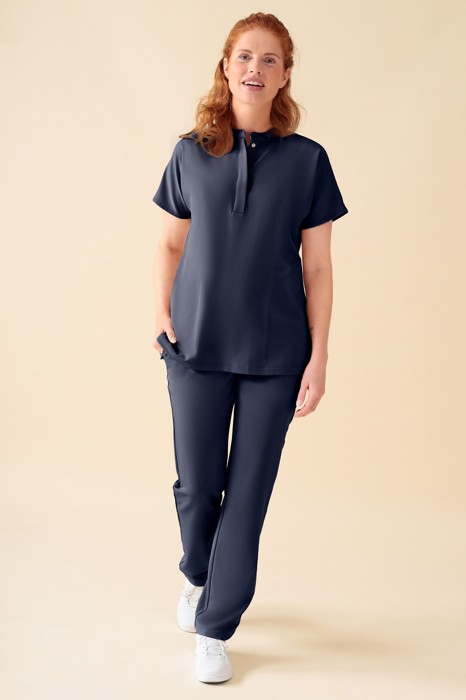 KAERE broek dames - zonder beenzak navy, Voorzijde view Het model is 175 cm lang en draagt maat S