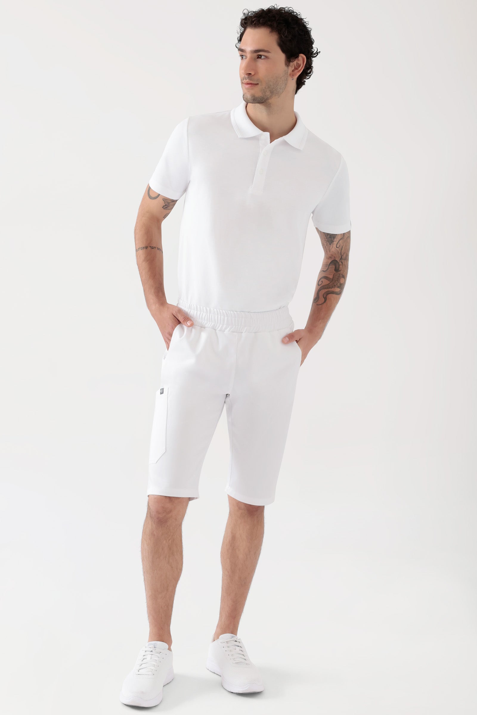 COMFY FLEX Stretch broek Unisex - bermuda wit, Voorzijde view Het model is 188 cm lang en draagt maat M