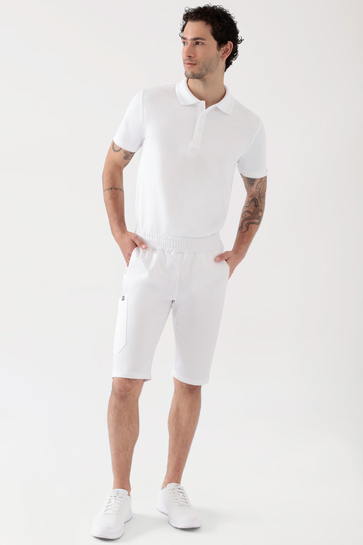 COMFY FLEX Stretch broek Unisex - bermuda wit, Voorzijde view Het model is 188 cm lang en draagt maat M