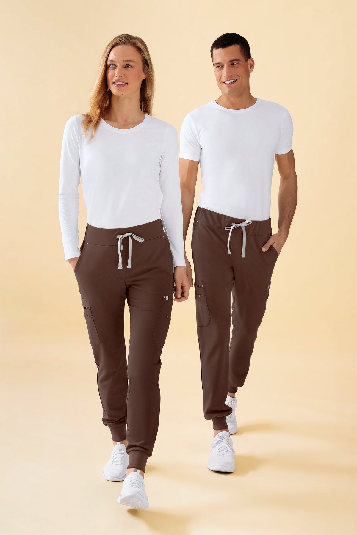 KAERE broek dames - zoom met elastische boord en beenzak coffee, Voorzijde view