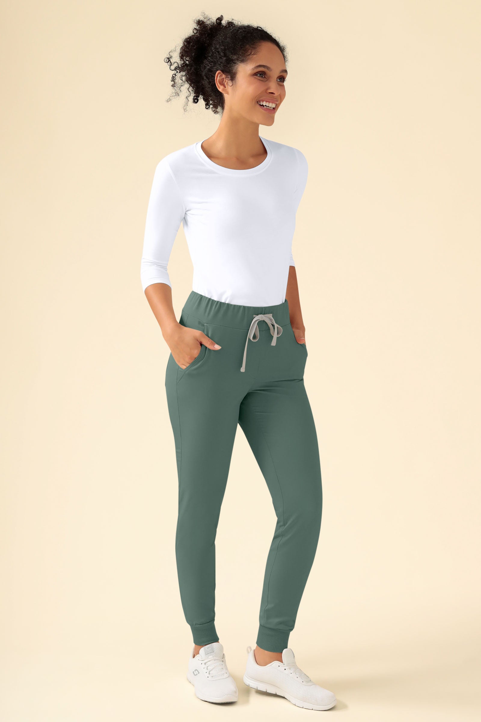 KAERE broek dames - zoom met elastische boord zonder beenzak donkergroen, Voorzijde view Het model is 176 cm lang en draagt maat S