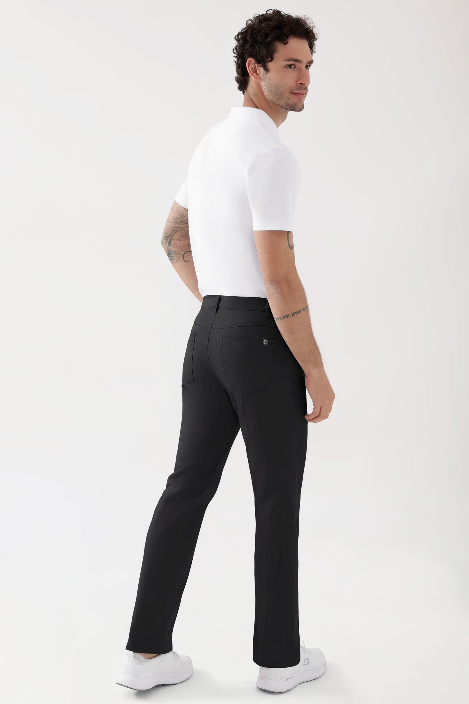 COMFY FLEX 5-pocket broek heren - rechte pijp zwart, Achterzijde view Het model is 188 cm lang en draagt maat 48