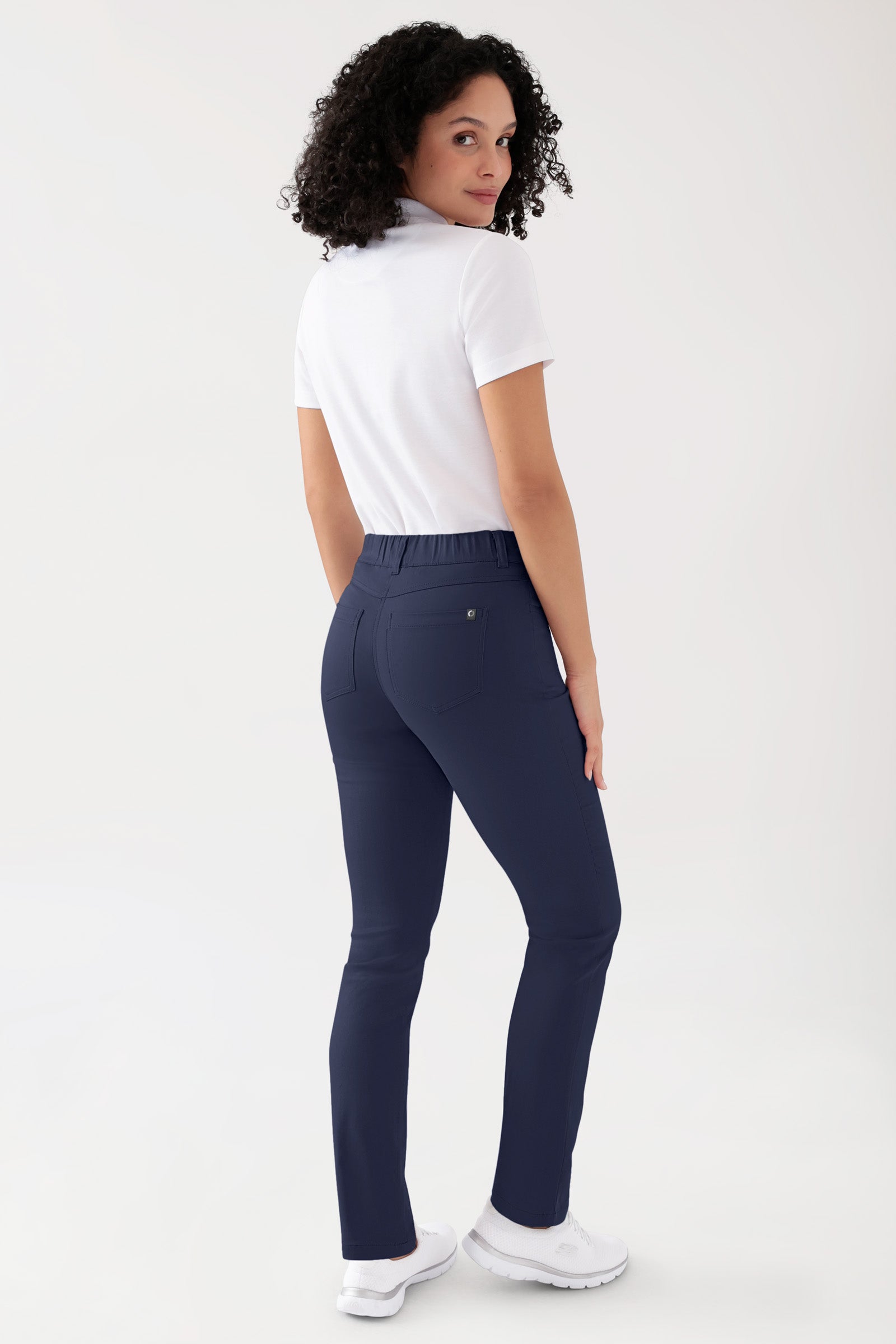 COMFY FLEX 5-pocket broek dames - rechte pijp navy, Achterzijde view Het model is 176 cm lang en draagt maat 36
