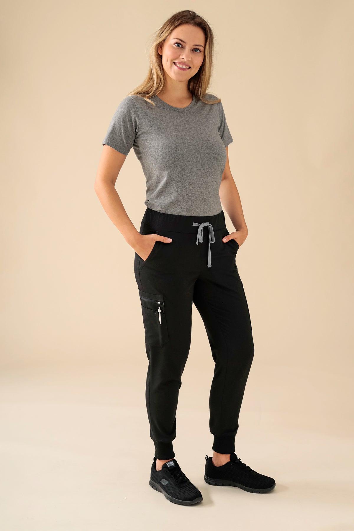 KAERE broek dames - zoom met elastische boord korte maat met beenzak zwart, Voorzijde view 