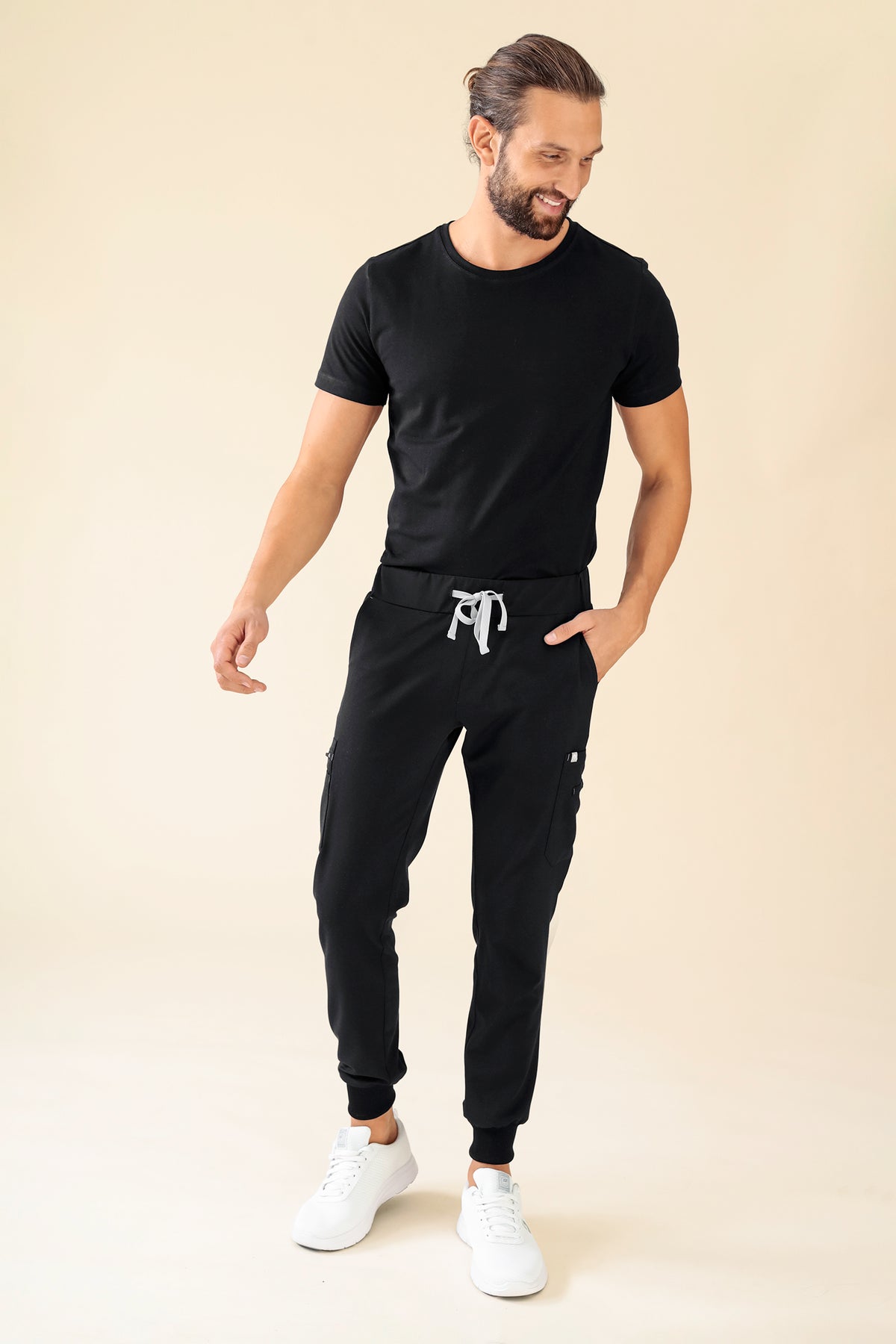 KAERE broek heren - zoom met elastische boord en beenzak zwart, Voorzijde view 