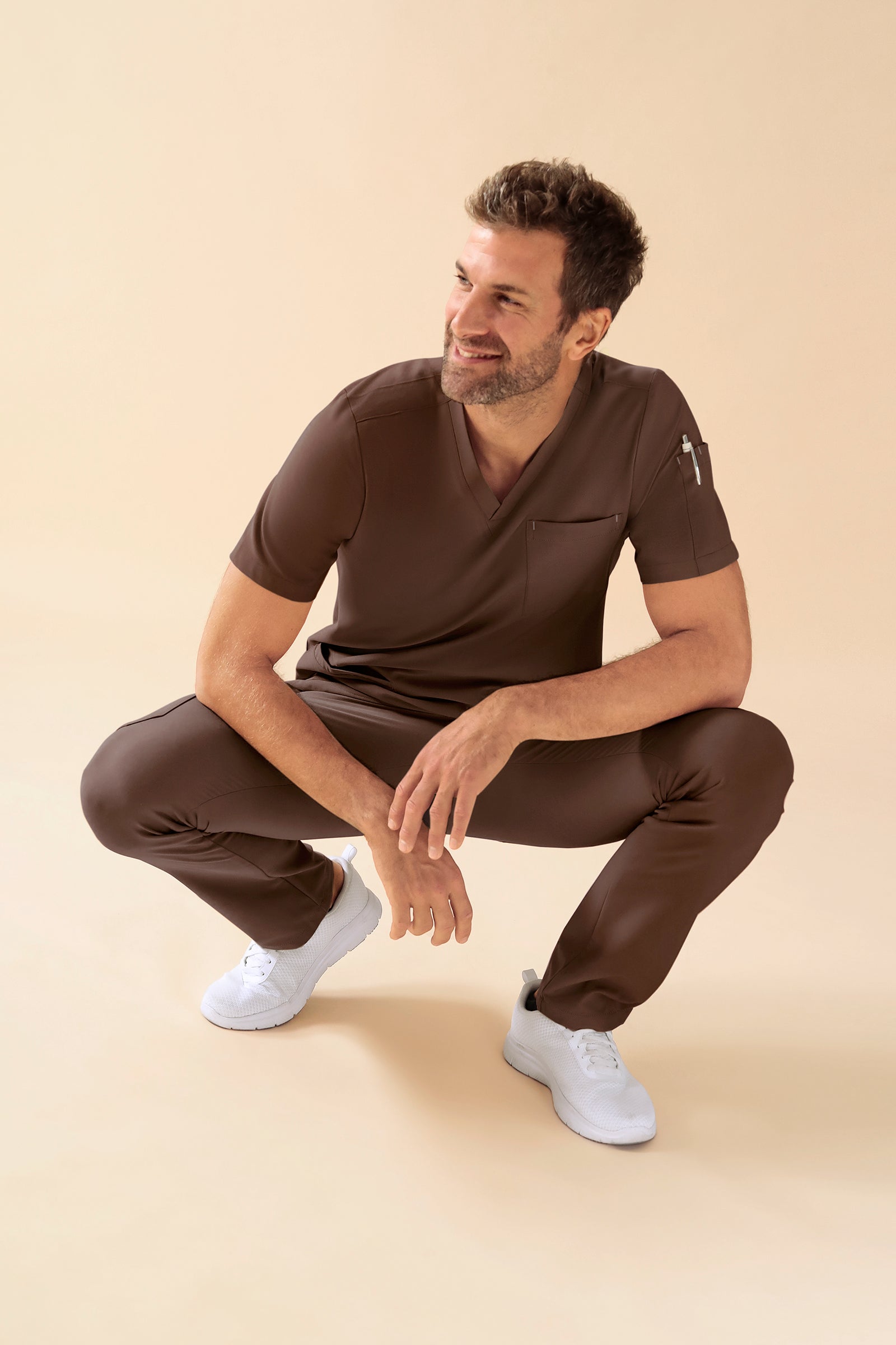 KAERE oversteektuniek heren - V-hals coffee