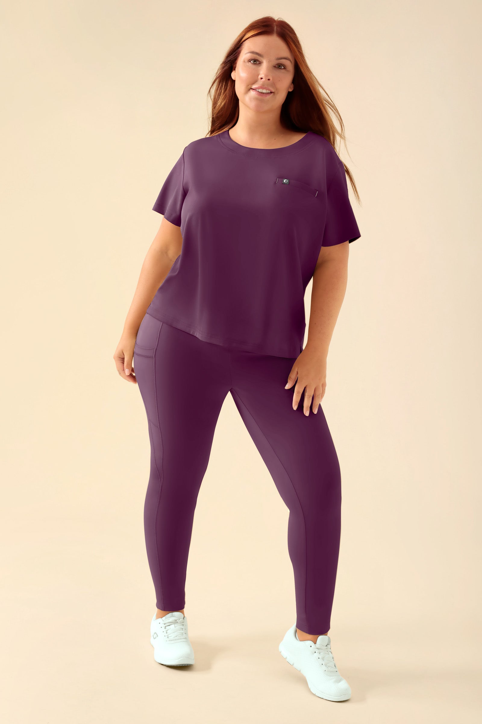 KAERE Leggings dames - super elastisch pruimen, Voorzijde view Het model is 173 cm lang en draagt maat XL