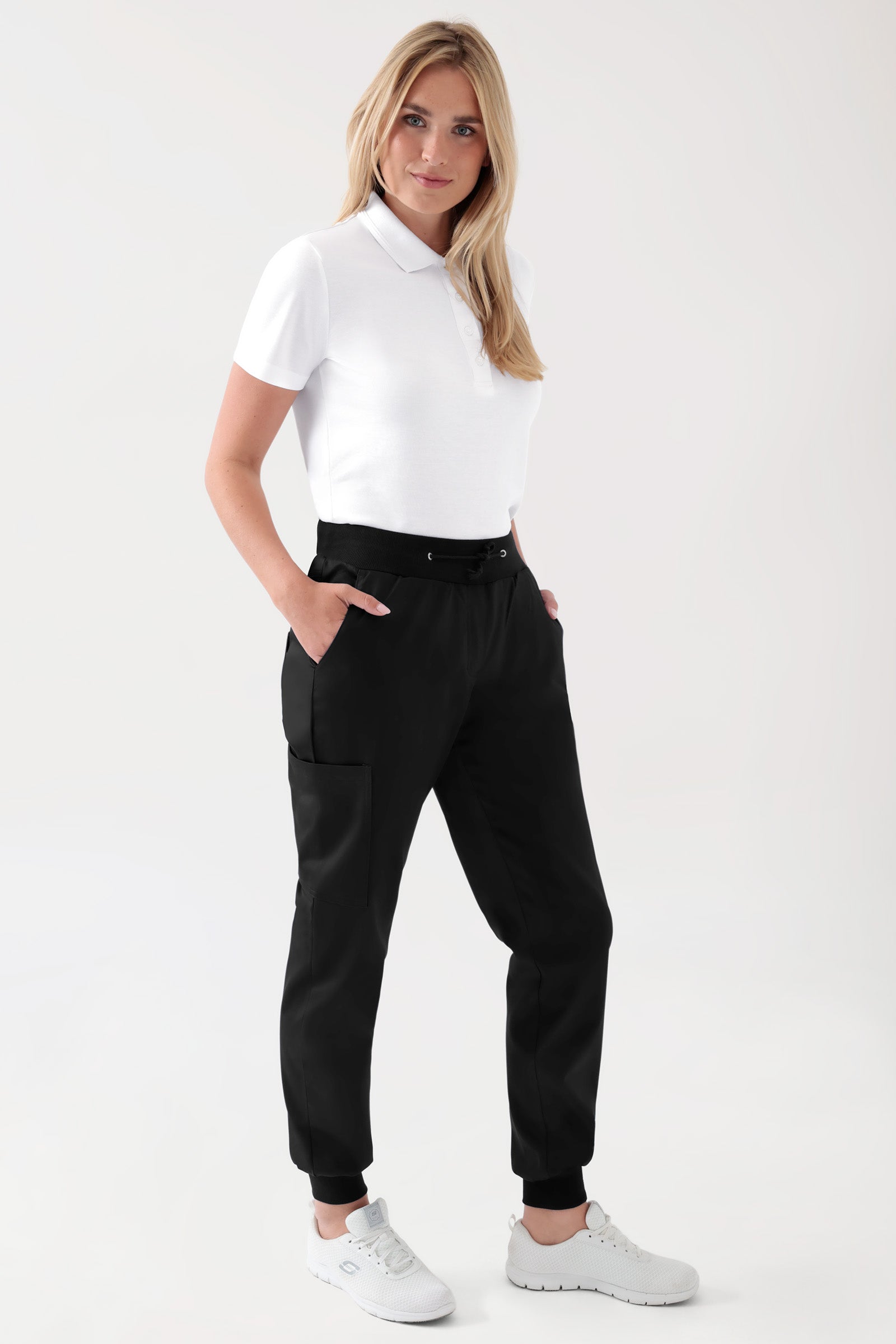 COMFY FLEX broek dames - jogpants zwart, Voorzijde view Het model is 177 cm lang en draagt maat S